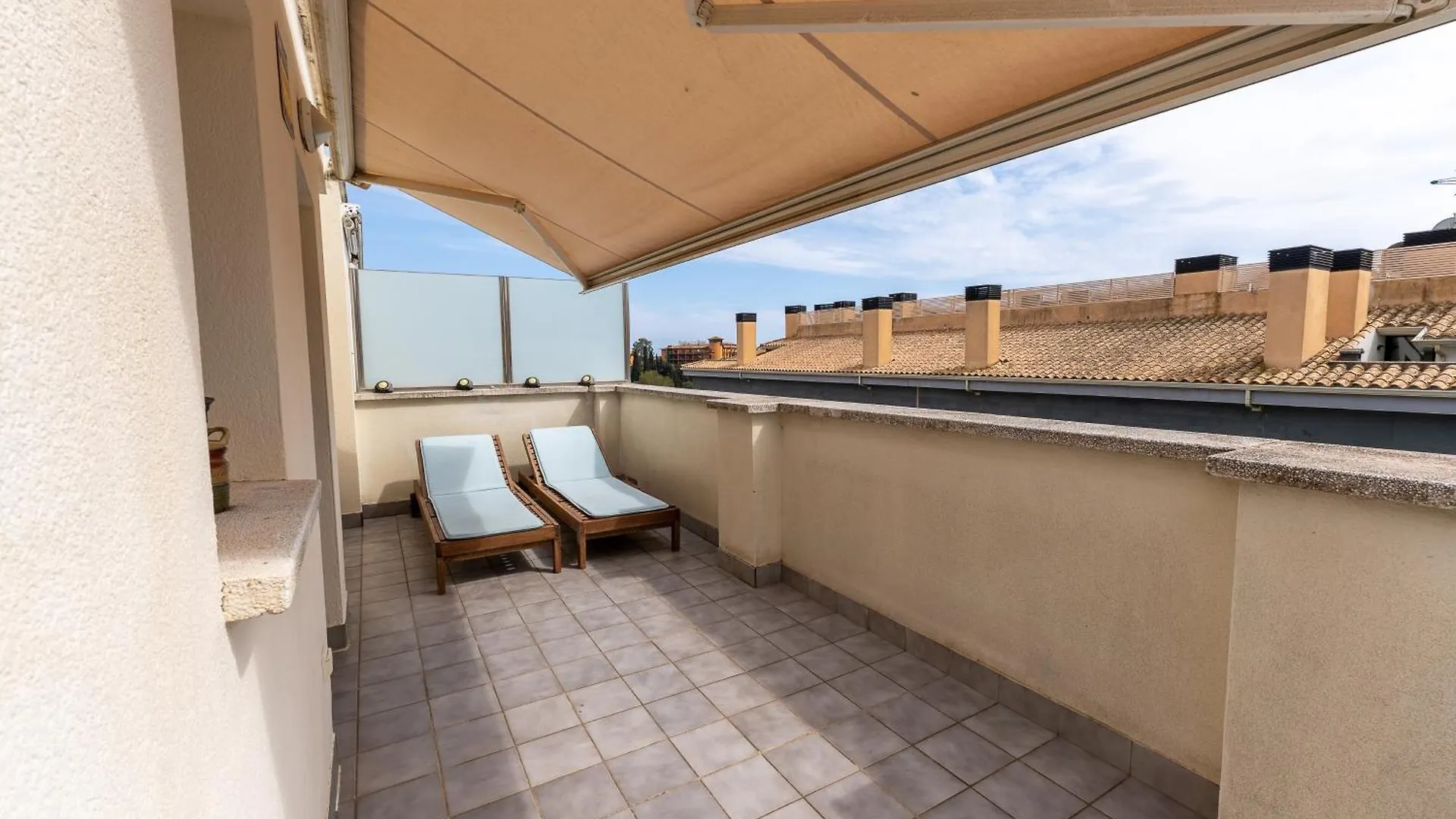 아파트 Penthouse Fenals Beach 료렛 드 마르 스페인