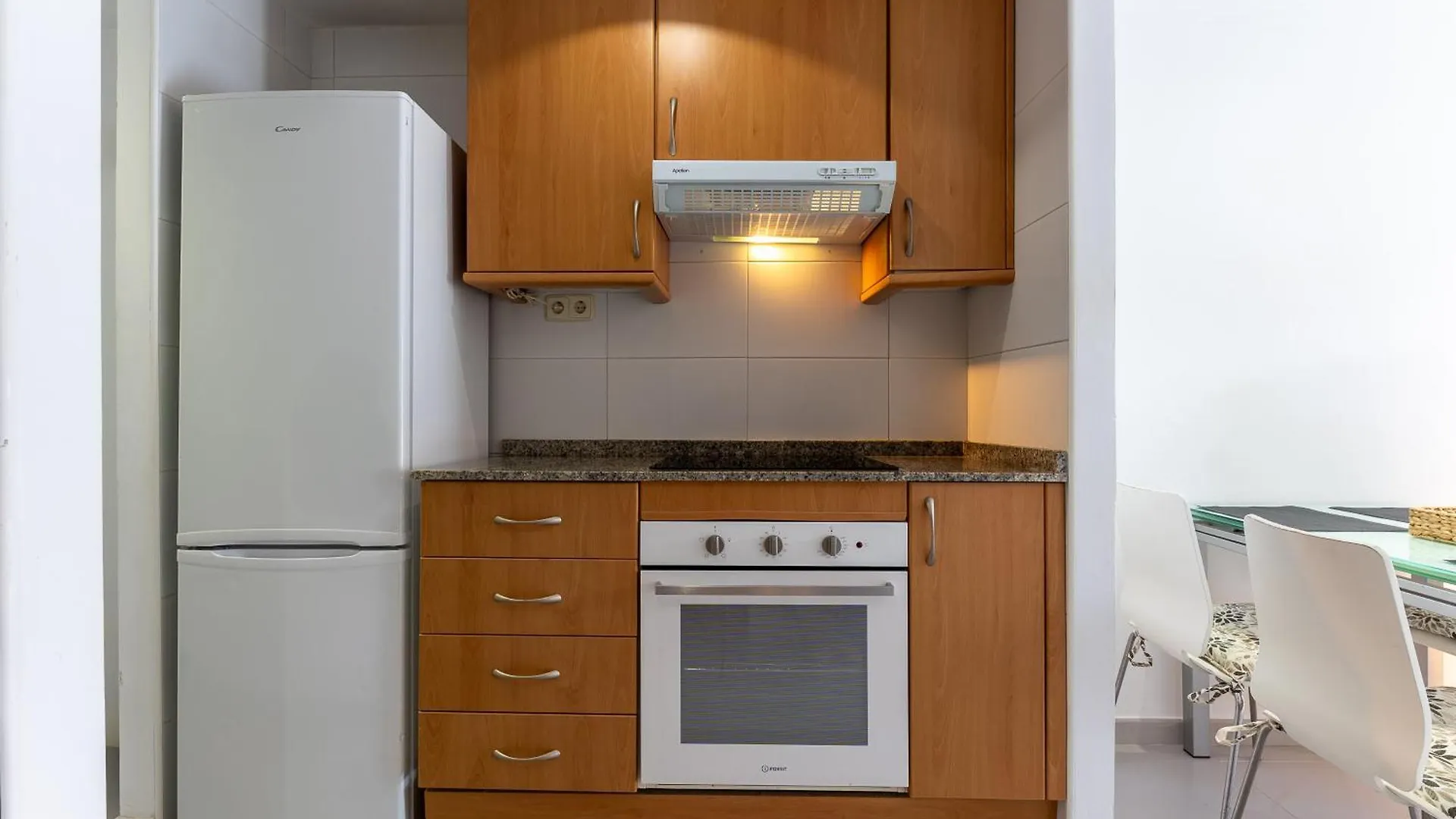 아파트 Penthouse Fenals Beach 료렛 드 마르